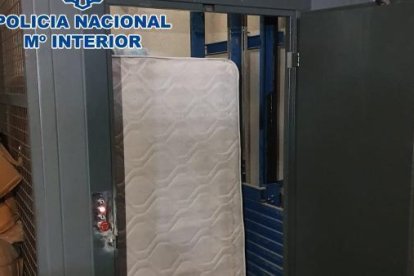 Imagen del sitio donde había sido retenida la víctima.