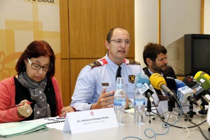 El nou cap de la regió del Camp de Tarragona, Josep Maria Estela, al centre.