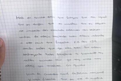 Imagen d ela carta recibida por los agentes d ela Guardia Civil.