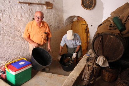 Preparación de la nueva escena de la bodega.