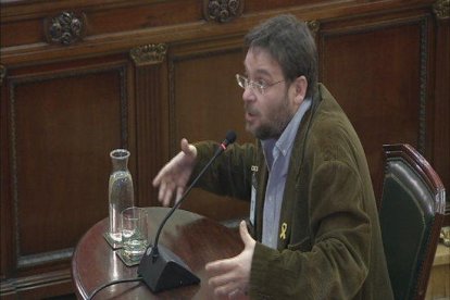 El exdiputado de los comunes Albano-Dante Fachín durante la comparecencia en el Tribunal Supremo.