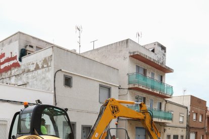 Los trabajos avanzan en la calle Roger de Llúria.