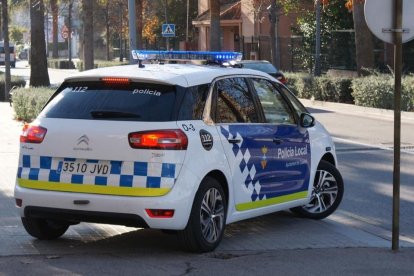 Imatge d'una patrulla de la Policia Local de Calafell.