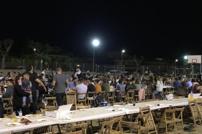 Unes 700 persones van gaudir d'un sopar de germanor.