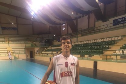 Rubén Llanos tiene el baloncesto como a su máxima pasión.