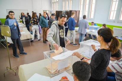 Imatge dels votants tarragonins.