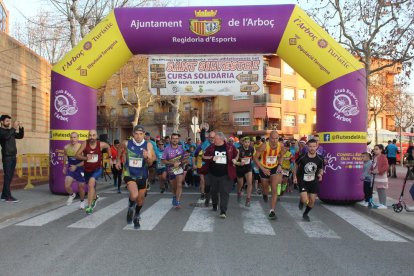 La salida de la prueba que unió los dos municipios del Baix Penedès.