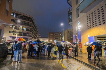 La concentración se ha hecho aunque a las seis de la tarde llovía en Tarragona.