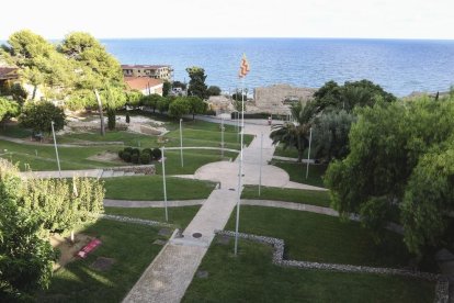 La Escola El Miracle pide poder utilizar el parque del Anfiteatro.