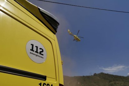 Imatge d'arxiu d'un servei del SEM amb helicòpter medicalitzat.