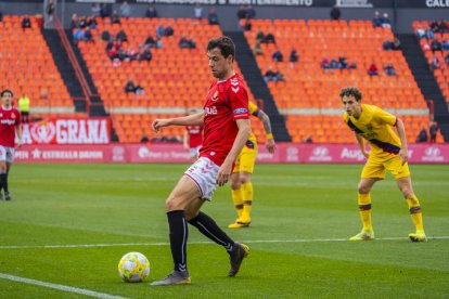 Pedro Martín en el duel disputat contra el Barça B al Nou Estadi.