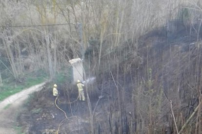 Imatge de l'incendi d'aquesta tarda a Gandesa