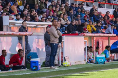 Toni Seligrat, durant el Nàstic-Valencia Mestalla.