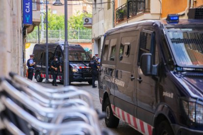 En el operativo participaron más de 110 agentes de policía.