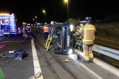 Imatge d'un dels vehicles accidentats a la T-11 el passat dissabte.