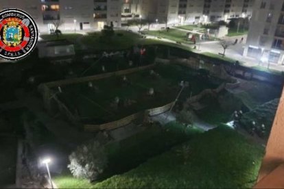 Imagen del parque infantil hundido en Santander.