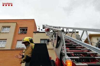 Sanejament d'una façana al carrer del Pi de Viladecans