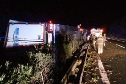 Imatge del camió després d'accedentar-se a l'autopista.