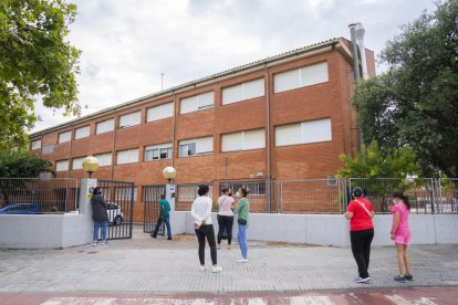 La fachada exterior del Institut Ramon Berenguer IV de Cambrils.