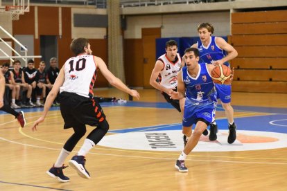 Imagen de archivo de un partido del CBT en el pabellón del Serrallo la temporada 2019-20.