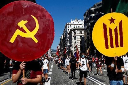 Manifestació de Arran pel centre de Barcelona coincidint amb la Diada