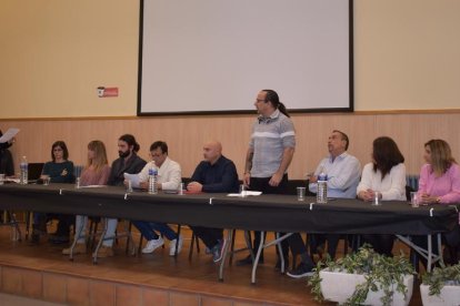 Javier Romero en el momento de la toma|presa de posesió de la alcaldía de Cabra.