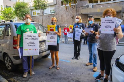 A l'esquerra Feijóo, amb representants d'altres sindicats.