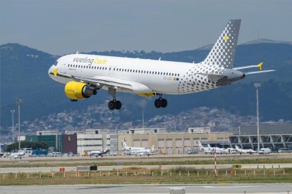 Foto d'arxiu d'un avió de vueling