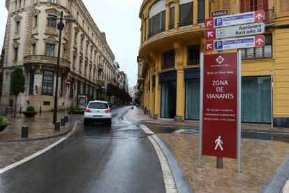 El raval es mantindrà obert a la circulació, almenys, 15 dies.