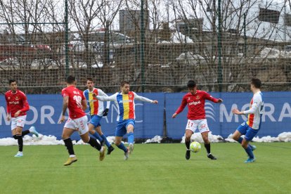 Brugui en una acción en el partido disputado esta tarde.