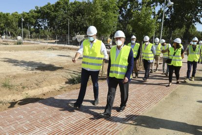 L'alcalde, Carles Pellicer, va revisar ahir el progrés del projecte.