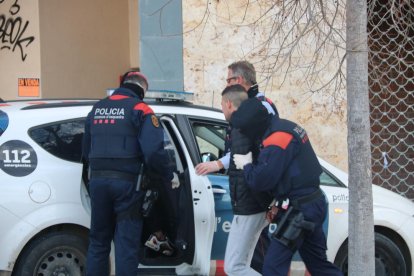 Los Mossos detienen a un joven en Calafell en un dispositivo