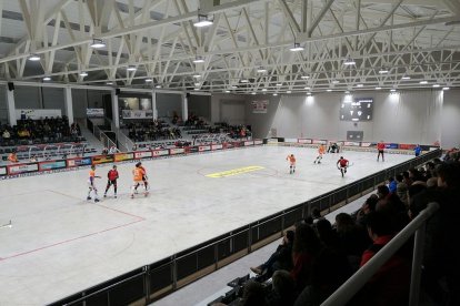 Un dels partits d'OK Lliga Plata que s'han disputat enguany al pavelló del Vendrell.