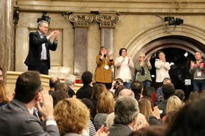 Ricomà celebrando la aprobación de la Comisión de Estudio de la Seguridad de la Petroquímica.