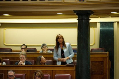 Plano general de la portavoz de JxCat en el Congreso, Laura Borràs.