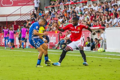 Romain Habran, durante un momento del Nàstic-Llagostera disputado la temporada 2019-20.