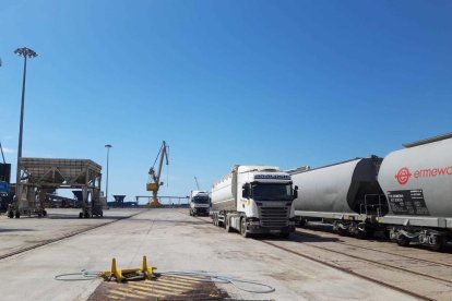 La prueba se realizó ayer por la mañana en el Puerto de Tarragona.