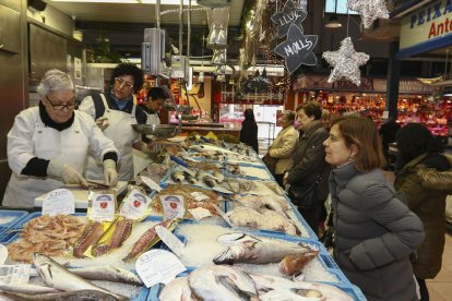 Una imatge d'arxiu de l'interior de les instal·lacions del Mercat Central de Reus.