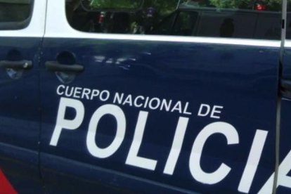 La Policia Nacional va detenir el sospitós a una urbanització de Màlaga.