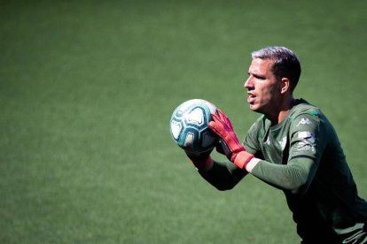 El porter del Betis, Joel Robles, en un entrenament.