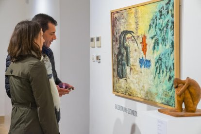 La exposición dedicada a Tomàs Forteza abrió las puertas al público ayer jueves por la tarde.