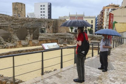 Un dels senyals que informa de la història de la Capçalera del Circ.