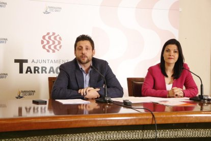 Orts, junto con Rubén Viñuales, en una rueda de prensa.