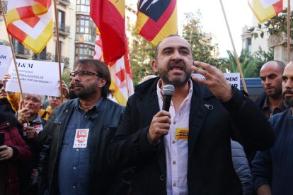 Plano medio del secretario general de CCOO, Javier Pacheco y del secretario general de la UGT, Camil Ros.