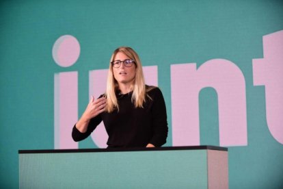 La vicepresidenta de JxCat Elsa Artadi intervé a la cloenda del congrés fundacional del partit