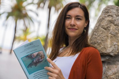 La autora del estudio la semana pasada en el paseo de las Palmeras de Tarragona.