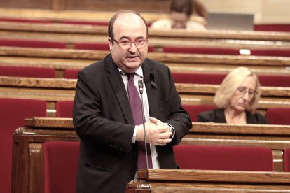 El presidente del grupo PSC-Units, Miquel Iceta, durante su intervención a la sesión de control del 3 de junio del 2020.