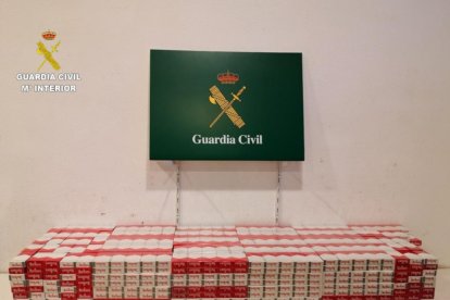 Pla general dels paquets de tabac intervinguts per la Guàrdia Civil.