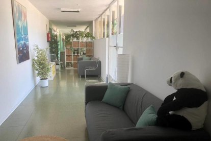 Imagen del interior del centro pionero en atención de menores víctimas de abuso sexual en Tarragona.