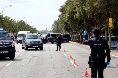 La Policía Nacional en un control rutinario